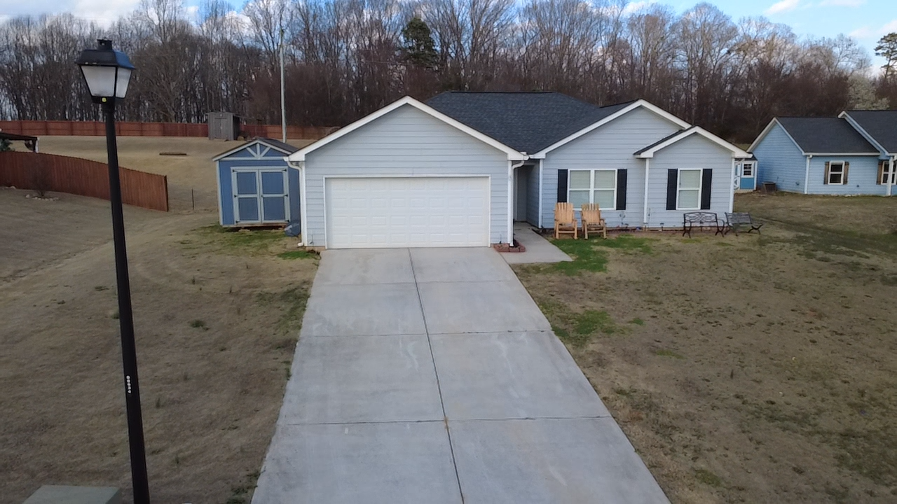 39 Gray Field Ct, Jefferson GA 30549